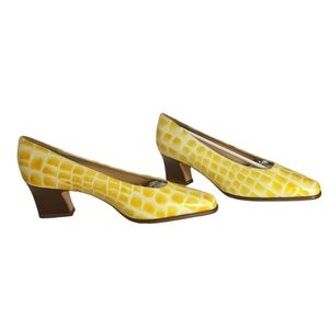 Bandolino Cousin Yellow Patent Croc Block Heel Pumps Size 7.5